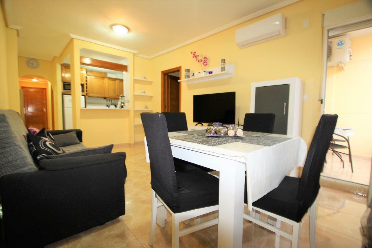 Daniela Apartament Torrevieja Ngoại thất bức ảnh